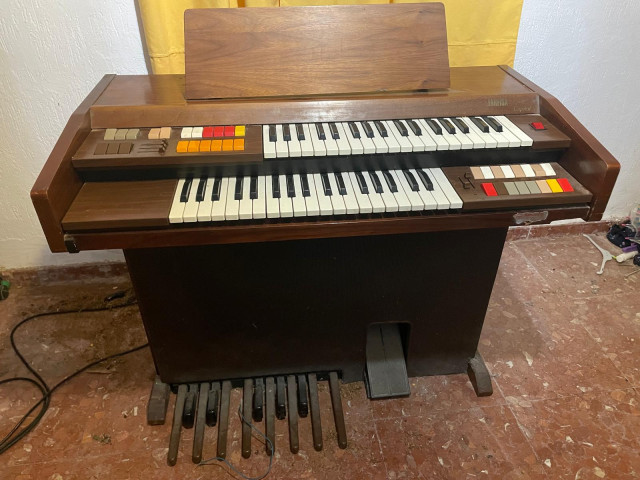 Órgano Farfisa Capitol