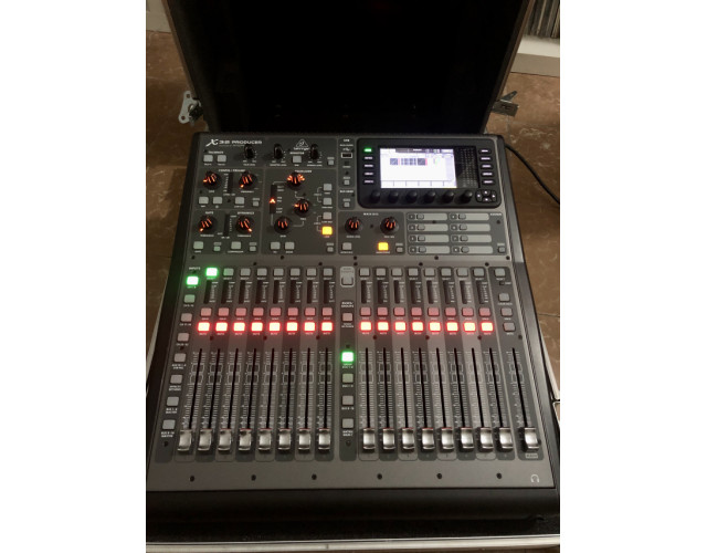 Behringer X32 Producer + Flightcase