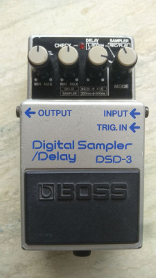 BOSS DSD-3 made in JAPAN ...CHIP LARGO.. Delay/Sampler