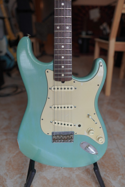 Fender Stratocaster 61 RC nitro relic 3,1kg (Robert Cray)