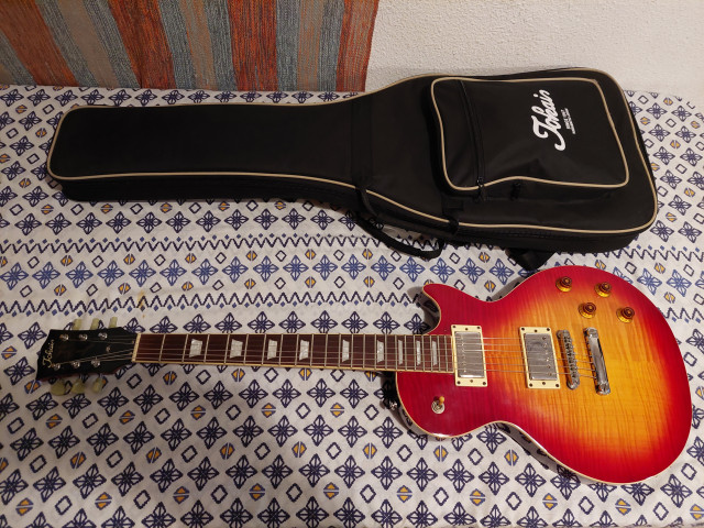 Tokai ALS62 Cherry Sunburst 2018 estilo “Les Paul”