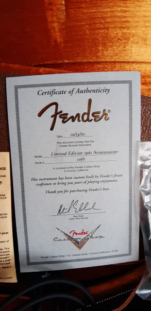 Fender stratocaster 61 limited!!