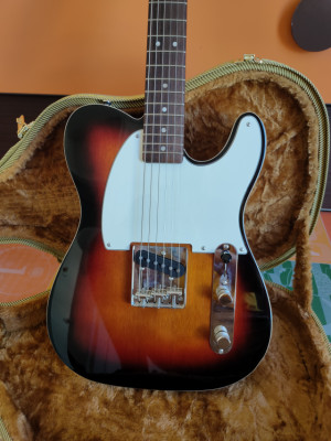 Squier CLASSIC VIBE 60s CUSTOM ESQUIRE