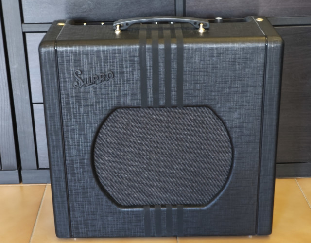Supro Delta King 12