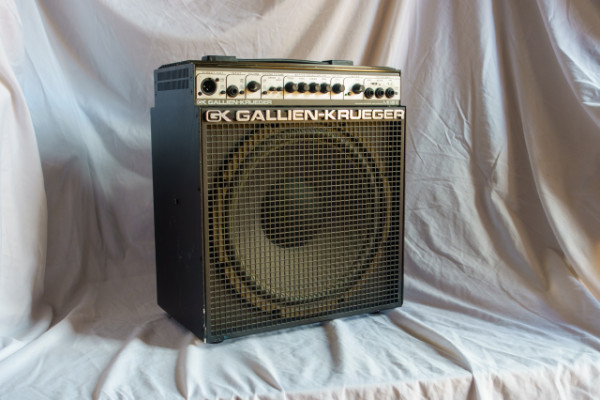 Amplificador Gallien Krueger MB 150s III para bajo y contrabajo.