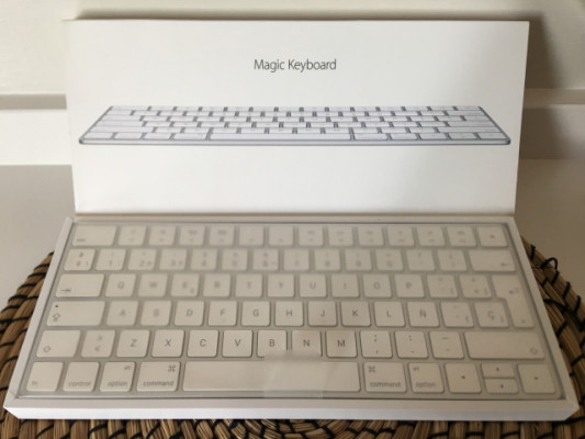 Teclado Apple Magic Keyboard 2