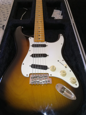 Squier Stratocaster Classic Vibe 60's + Seymour Duncan pick ups RESERVADA