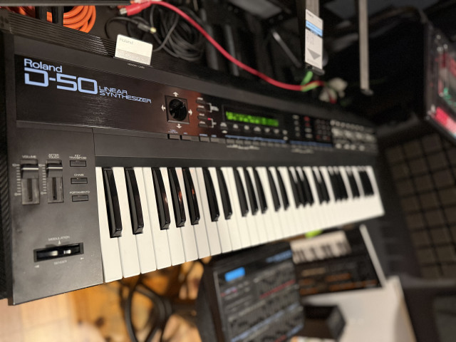 ROLAND D-50 + PG-1000 + 2 Tarjetas de Memoria Originales – Vintage