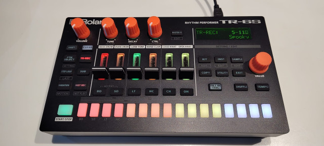 Roland TR-6S con Chroma Caps