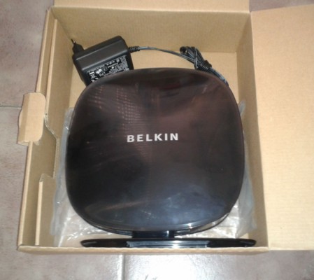 Vendo Router ADSL Modem Belkin N600 DB Wireless Dual-Band