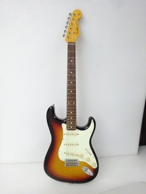 Fender stratocaster st62 mij