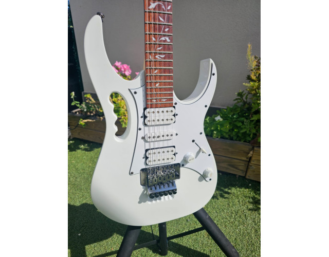 Vendo/Cambio guitarra Ibanez Steve Vai Signature