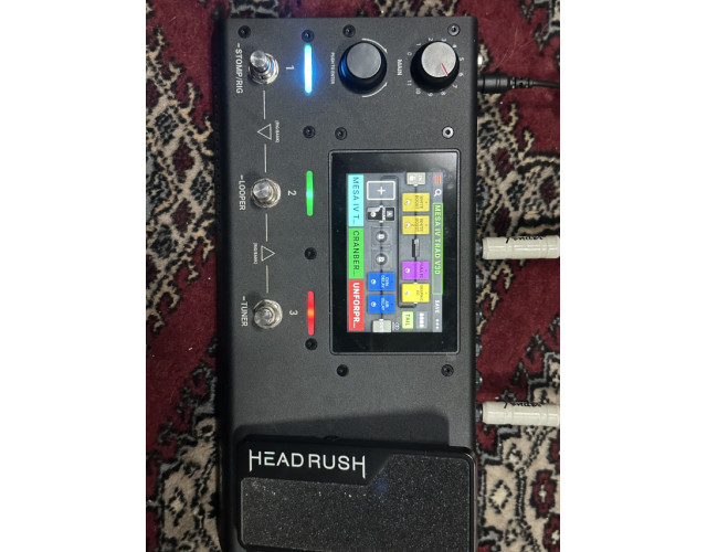 Headrush Mx5 con poco uso en local de ensayo y presets de choptones