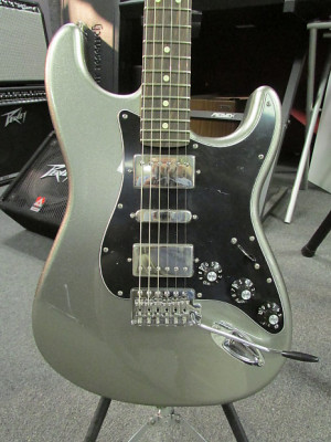 Fender Stratocaster Blacktop HSH