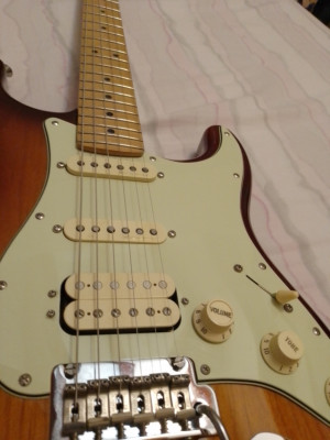 Golpeador Fender de Luxe con Noiseless