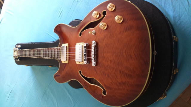 IBANEZ AS 83 VLS Artcore Deluxe series