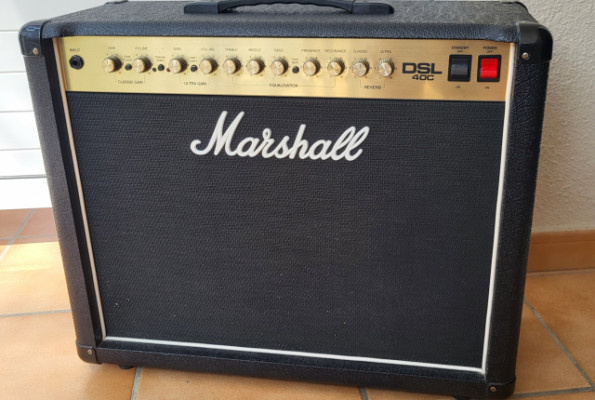 Amplificador Marshall DSL 40C