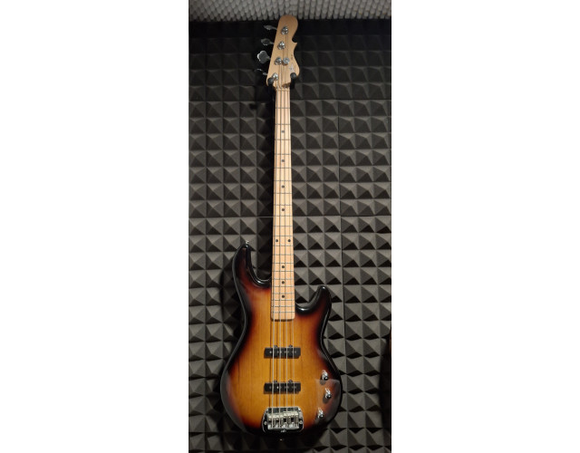 Bajo G&L JB 2