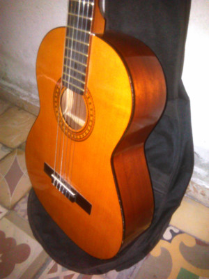 Guitarra española Admira Paloma