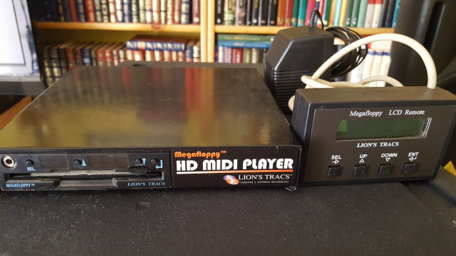MIDI PLAYER MEGAFLOPPY HD. (LION,S TRACS)
