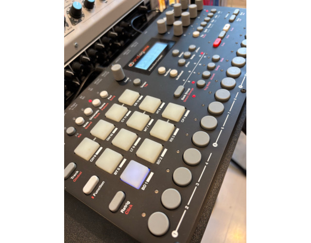 Elektron Analog Rytm Mk1