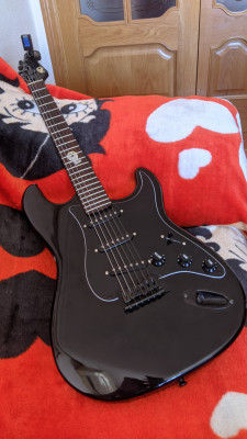 Guitarra Sx tipo stratocaster