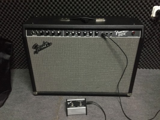 Fender Frontman 212r (RESERVADO)