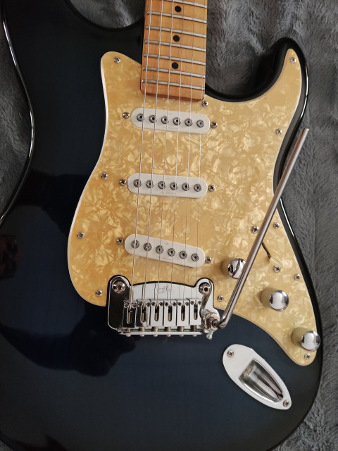 G&L S500 serie tribute