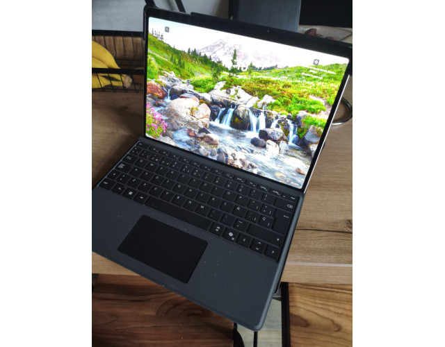 Microsoft Surface Pro 11 +Copilot