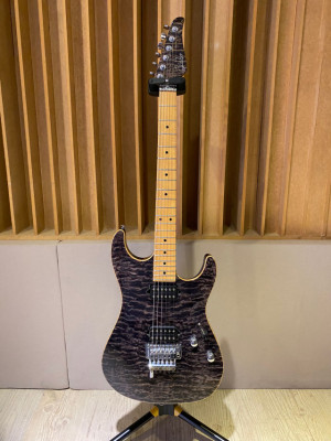 Suhr Standard Trans Black Quilt Maple Top