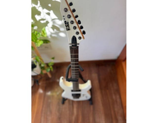 ESP MII Snow White Superstrato
