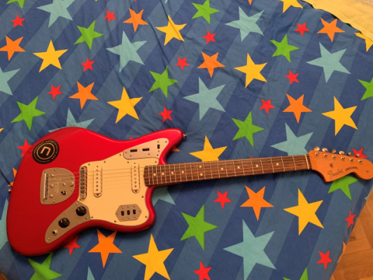 FENDER JAGUAR CLASSIC PLAYER CANDY APPLE RED