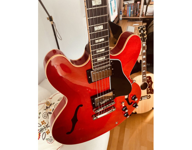 Gibson 335 Antique Cherry Red Gloss Traditional 2018