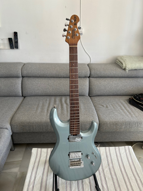 Guitarra eléctrica Sterling by Music Man Luke (Steve Lukather Signature)