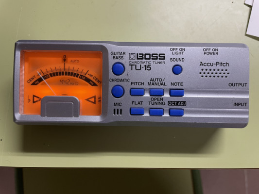 Boss TU-15. Chromatic tuner