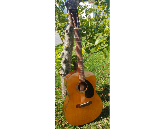 Yamaha FG-75 Red Label