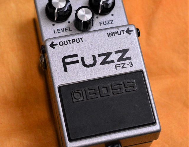 Boss Fuzz Fz3