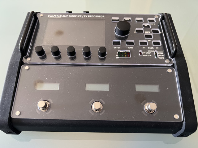 FRACTAL FM3 con salida de auriculares