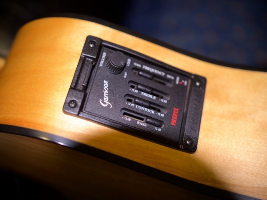 Guitarra electro-Acústica: Garrison G35-CE