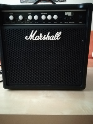 Amplificador de bajo Marshall MBB15