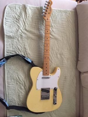 Fender telecaster japonesa amarillo crema, made in Japan, Japón fujigen