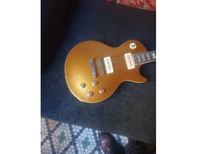 Burny les Paul gold top p90 Reservada