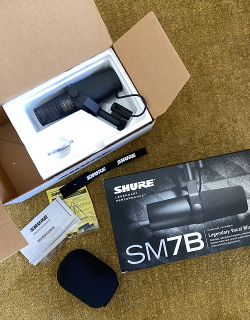 Shure SM7B + Preamp tipo CloudLifter