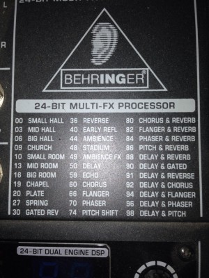 Behringer xenyx x2222fx