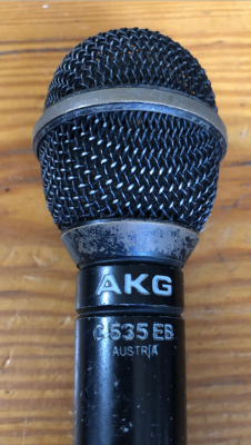Micro AKG 535