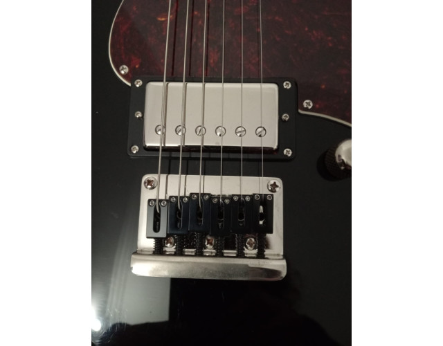 Yamaha pacífica 611 hardtail + 2 pickguards