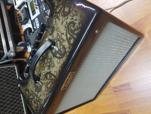 Fender blues junior III - Black paisley fsr edition