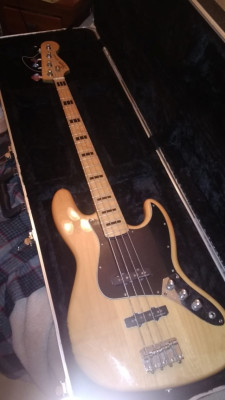 Bajo Fender SQ Jazz Bass