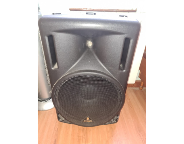Altavoz Behringer Eurolive B215A