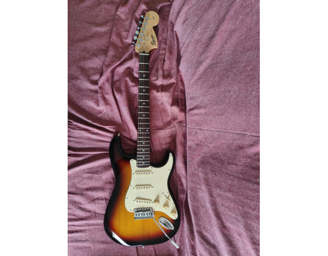 Squier Affinity Alnico V
